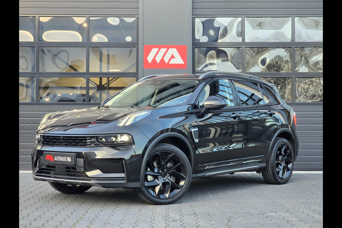 Lynk & Co 01 1.5 Black Edition Panoramadak/360° Camera/ACC/Stoelverwarming