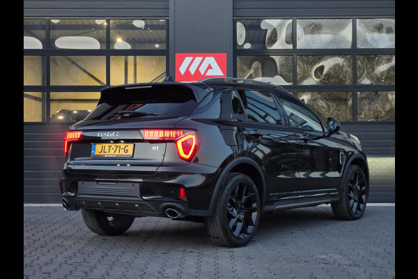 Lynk & Co 01 1.5 Black Edition Panoramadak/360° Camera/ACC/Stoelverwarming