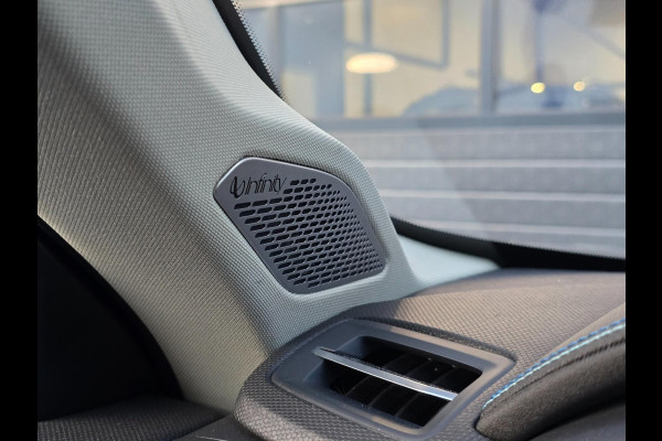 Lynk & Co 01 1.5 Black Edition Panoramadak/360° Camera/ACC/Stoelverwarming