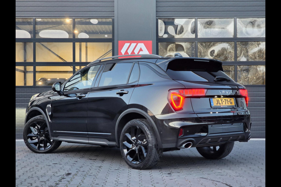 Lynk & Co 01 1.5 Black Edition Panoramadak/360° Camera/ACC/Stoelverwarming