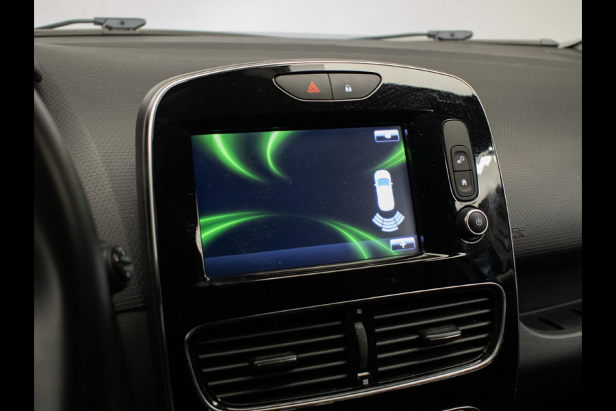 Renault Clio Estate 0.9 TCe Intens Sport (NAVI,CLIMATE,CRUISE,PDC,GETINT,BLUETOOTH,ELEKTRISCH PAKKET,SPORTSTOELEN,LM VELGEN)