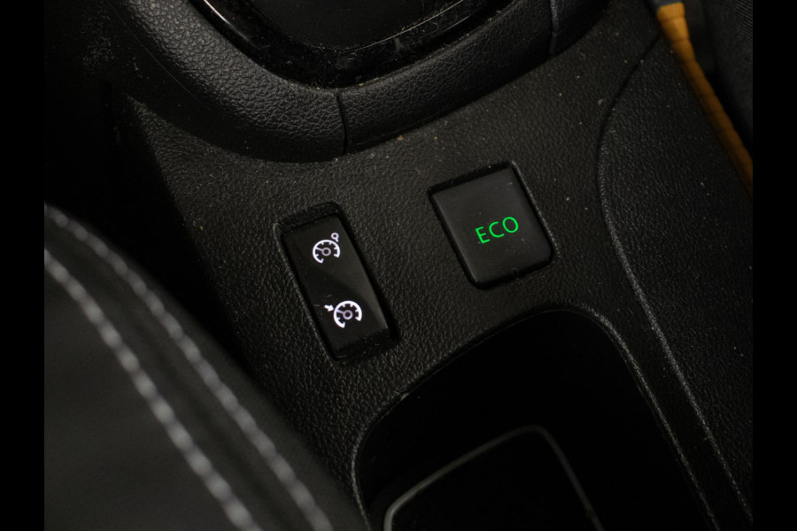 Renault Clio Estate 0.9 TCe Intens Sport (NAVI,CLIMATE,CRUISE,PDC,GETINT,BLUETOOTH,ELEKTRISCH PAKKET,SPORTSTOELEN,LM VELGEN)