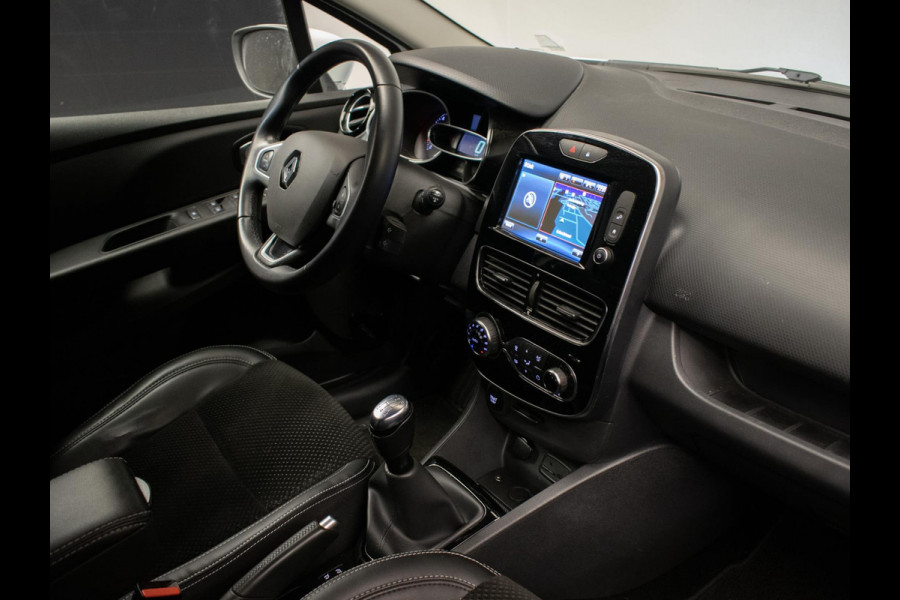 Renault Clio Estate 0.9 TCe Intens Sport (NAVI,CLIMATE,CRUISE,PDC,GETINT,BLUETOOTH,ELEKTRISCH PAKKET,SPORTSTOELEN,LM VELGEN)