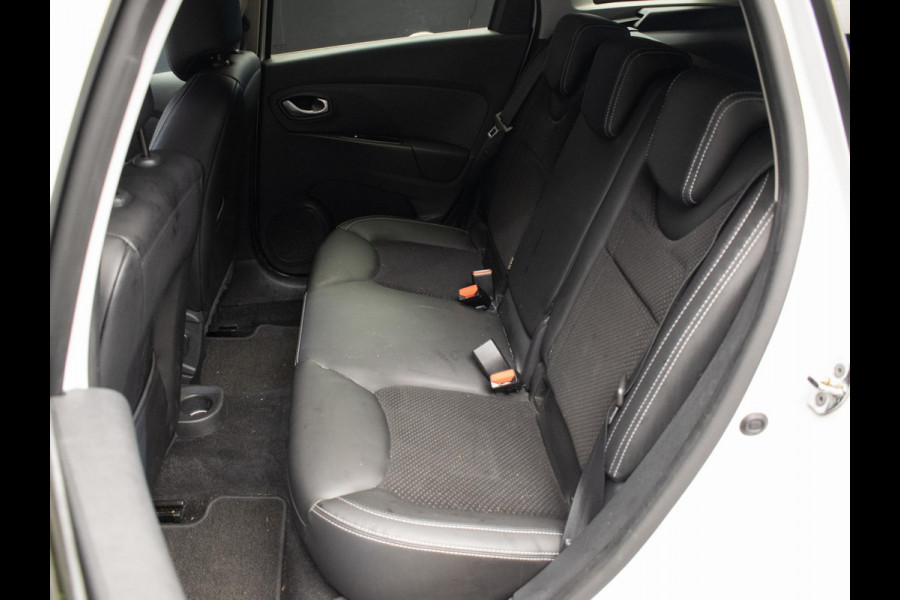 Renault Clio Estate 0.9 TCe Intens Sport (NAVI,CLIMATE,CRUISE,PDC,GETINT,BLUETOOTH,ELEKTRISCH PAKKET,SPORTSTOELEN,LM VELGEN)