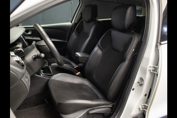Renault Clio Estate 0.9 TCe Intens Sport (NAVI,CLIMATE,CRUISE,PDC,GETINT,BLUETOOTH,ELEKTRISCH PAKKET,SPORTSTOELEN,LM VELGEN)