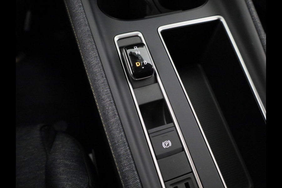 Škoda Elroq 85 Business Edition Tour 286 pk | Trekhaak | Adaptive Cruise | Blind Spot | Stoelverwarming | Donkere ramen