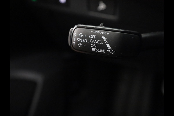 Škoda Elroq 85 Business Edition Tour 286 pk | Trekhaak | Adaptive Cruise | Blind Spot | Stoelverwarming | Donkere ramen