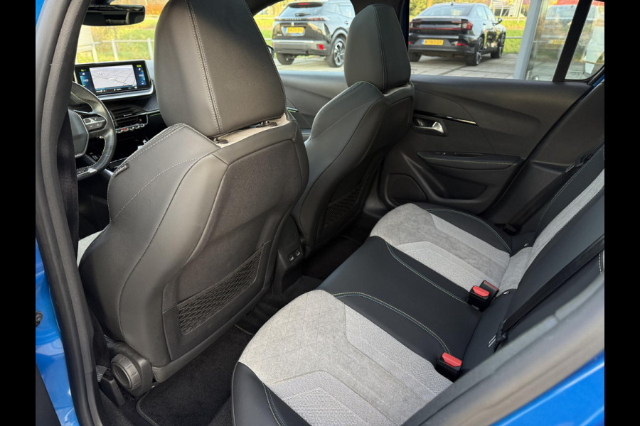 Peugeot e-208 EV GT 350 50 kWh | Panorama | Camera | Stoelverwarming |