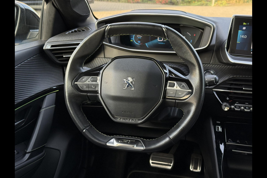 Peugeot e-208 EV GT 350 50 kWh | Panorama | Camera | Stoelverwarming |
