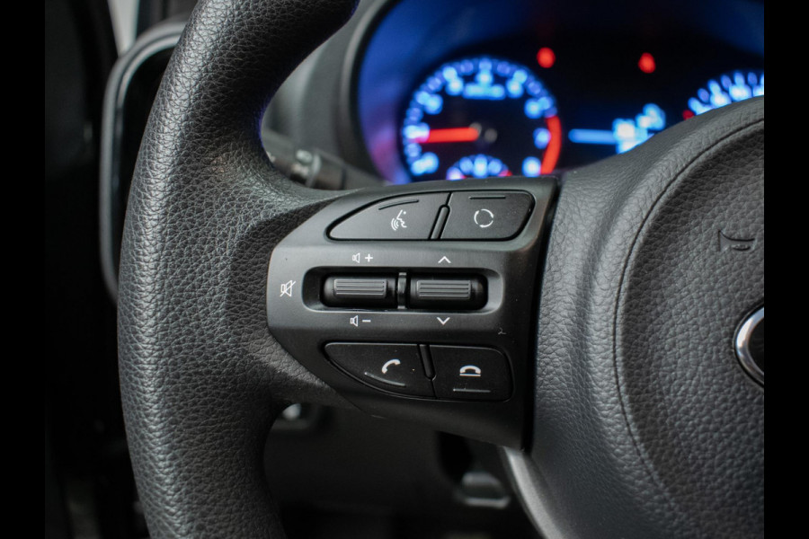 Kia Picanto 1.0 CVVT ComfortPlusLine Navigator Sport (APPLE CARPLAY,NAVI,CAMERA,DAB,ELEKTRISCH PAKKET,SPORTSTOELEN, LM VELGEN)