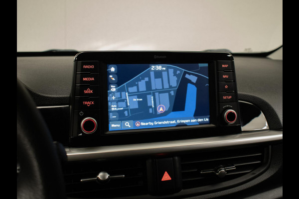 Kia Picanto 1.0 CVVT ComfortPlusLine Navigator Sport (APPLE CARPLAY,NAVI,CAMERA,DAB,ELEKTRISCH PAKKET,SPORTSTOELEN, LM VELGEN)