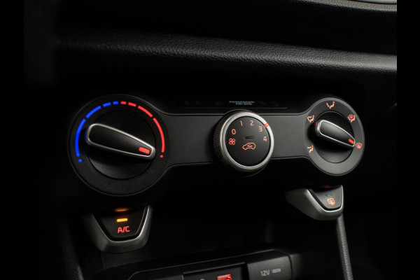 Kia Picanto 1.0 CVVT ComfortPlusLine Navigator Sport (APPLE CARPLAY,NAVI,CAMERA,DAB,ELEKTRISCH PAKKET,SPORTSTOELEN, LM VELGEN)