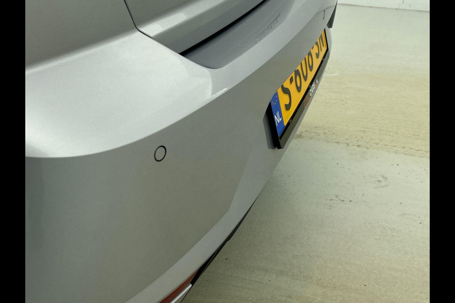 Seat Ibiza 1.0 EcoTSI Style Business Connect | Navigatie | Apple Carplay/Android Auto | Parkeersensoren | Cruise Control | Stoelverwarming | Virtual Cockpit | Lichtmetalen velgen | Climate Control