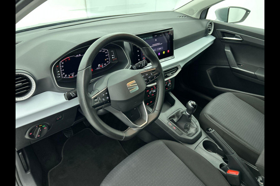 Seat Ibiza 1.0 EcoTSI Style Business Connect | Navigatie | Apple Carplay/Android Auto | Parkeersensoren | Cruise Control | Stoelverwarming | Virtual Cockpit | Lichtmetalen velgen | Climate Control