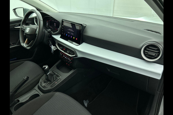 Seat Ibiza 1.0 EcoTSI Style Business Connect | Navigatie | Apple Carplay/Android Auto | Parkeersensoren | Cruise Control | Stoelverwarming | Virtual Cockpit | Lichtmetalen velgen | Climate Control