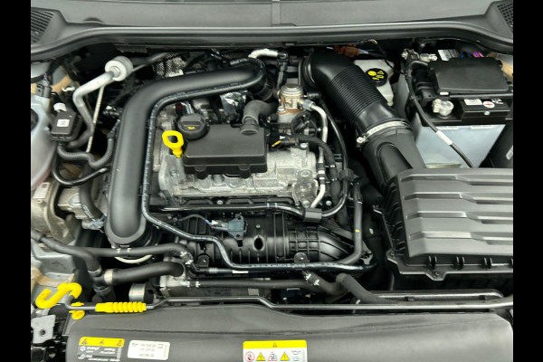 Seat Ibiza 1.0 EcoTSI Style Business Connect | Navigatie | Apple Carplay/Android Auto | Parkeersensoren | Cruise Control | Stoelverwarming | Virtual Cockpit | Lichtmetalen velgen | Climate Control