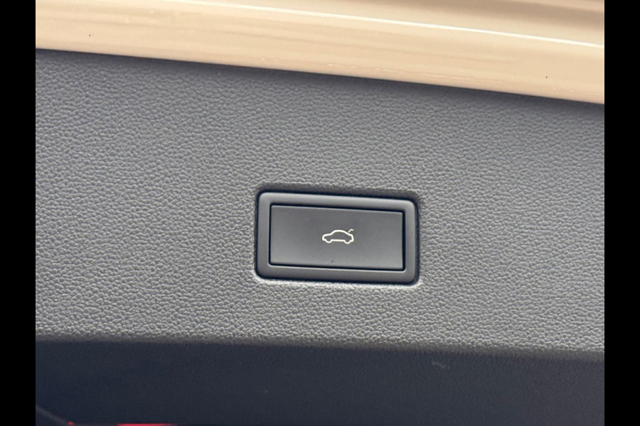 Volkswagen T-Roc 1.5 TSI 3x R-Line AppleCarPlay/Camera/Blindspot