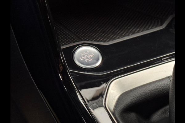 Volkswagen T-Roc 1.5 TSI 3x R-Line AppleCarPlay/Camera/Blindspot