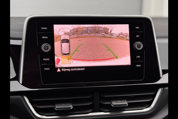 Volkswagen T-Roc 1.5 TSI 3x R-Line AppleCarPlay/Camera/Blindspot