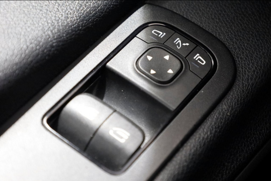 Mercedes-Benz Sprinter 316 CDI 163pk 7G Automaat L2H2 4x4 ZG1 Airco/Camera/Trekhaak 2800kg 02-2022
