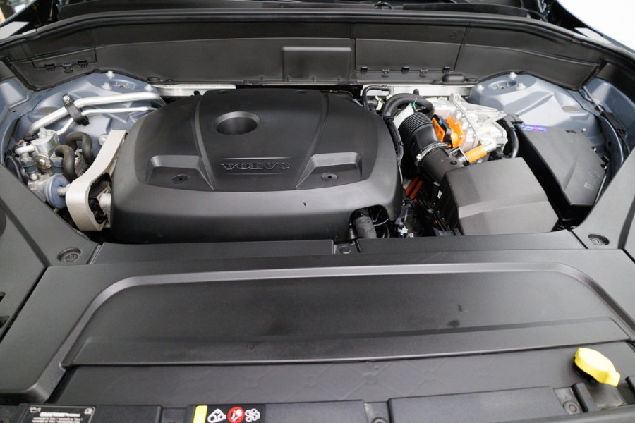 Volvo XC90 2.0 T8 Recharge AWD Ultimate Bright 456 PK Long range | 7 persoons! | Pano | Leer | Headup | All-season Harman Kardon, Stoel-, stuur- & achterbankverw, Elec. voorstoelen met geheugen, Pilot assist, 360 Camera