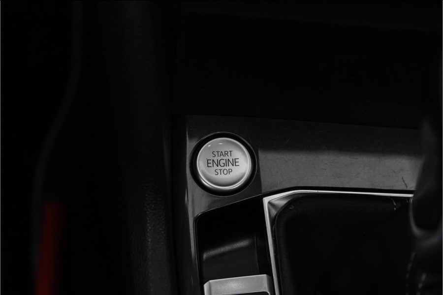 Volkswagen Tiguan Allspace 1.5 TSI R-Line 7-Pers Pano Camera 19"