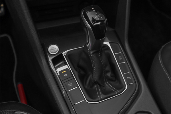Volkswagen Tiguan Allspace 1.5 TSI R-Line 7-Pers Pano Camera 19"