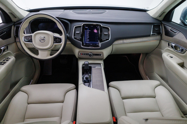 Volvo XC90 2.0 T8 Recharge AWD Ultimate Bright 456 PK Long range | 7 persoons! | Pano | Leer | Headup | All-season Harman Kardon, Stoel-, stuur- & achterbankverw, Elec. voorstoelen met geheugen, Pilot assist, 360 Camera