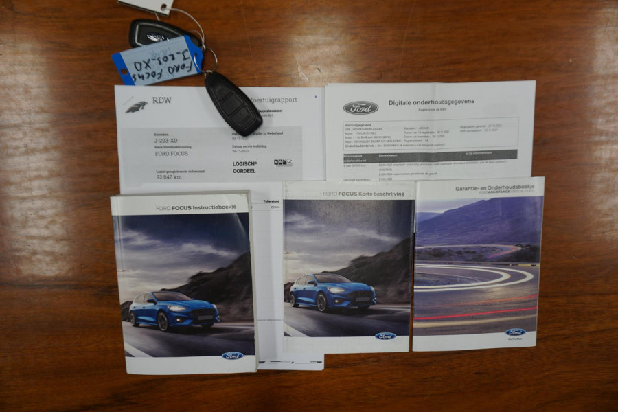 Ford FOCUS Wagon 1.0 125PKEcoB.Hybrid Titanium X Business/Trekhaak/ Parkeerpakket/Digi Dashboard.