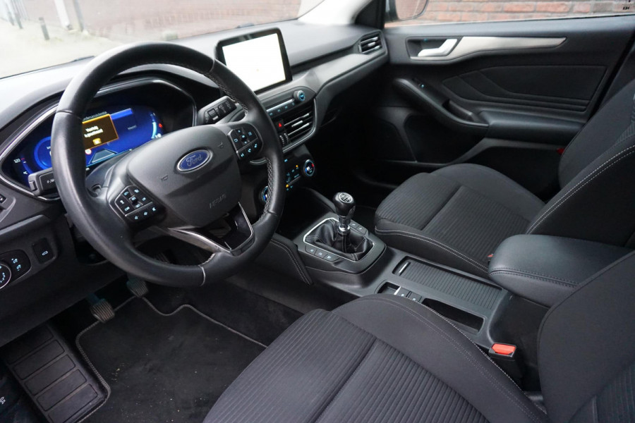 Ford FOCUS Wagon 1.0 125PKEcoB.Hybrid Titanium X Business/Trekhaak/ Parkeerpakket/Digi Dashboard.