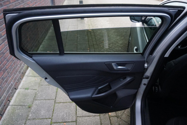 Ford FOCUS Wagon 1.0 125PKEcoB.Hybrid Titanium X Business/Trekhaak/ Parkeerpakket/Digi Dashboard.