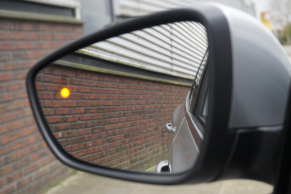 Ford FOCUS Wagon 1.0 125PKEcoB.Hybrid Titanium X Business/Trekhaak/ Parkeerpakket/Digi Dashboard.