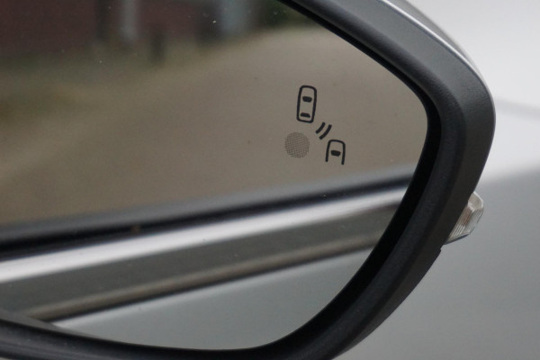 Ford FOCUS Wagon 1.0 125PKEcoB.Hybrid Titanium X Business/Trekhaak/ Parkeerpakket/Digi Dashboard.