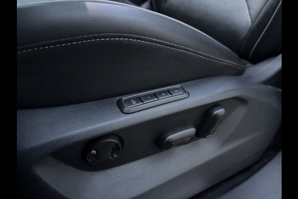 Volkswagen Tiguan Allspace 1.5 TSI Highline Business R 7p. | Pano | Elektrische Trekhaak | Memory Stoelen | Leer