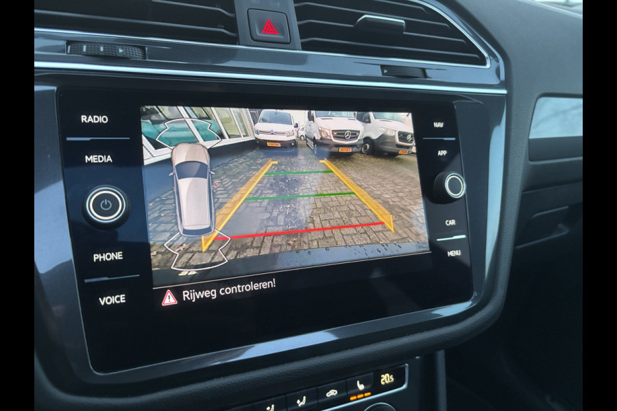 Volkswagen Tiguan Allspace 1.5 TSI Highline Business R 7p. | Pano | Elektrische Trekhaak | Memory Stoelen | Leer