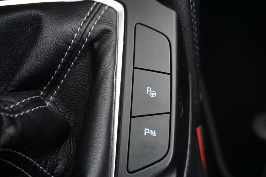 Ford FOCUS Wagon 1.0 125PKEcoB.Hybrid Titanium X Business/Trekhaak/ Parkeerpakket/Digi Dashboard.