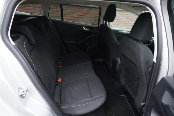 Ford FOCUS Wagon 1.0 125PKEcoB.Hybrid Titanium X Business/Trekhaak/ Parkeerpakket/Digi Dashboard.