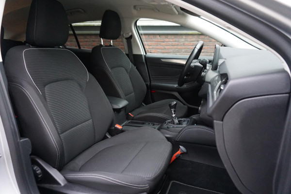 Ford FOCUS Wagon 1.0 125PKEcoB.Hybrid Titanium X Business/Trekhaak/ Parkeerpakket/Digi Dashboard.