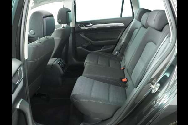 Volkswagen Passat Variant 1.5 TSI Business|Pano|Stoelverwarming|Keyless