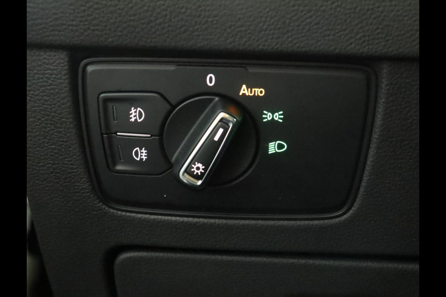 Volkswagen Passat Variant 1.5 TSI Business|Pano|Stoelverwarming|Keyless