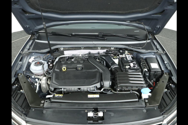 Volkswagen Passat Variant 1.5 TSI Business|Pano|Stoelverwarming|Keyless