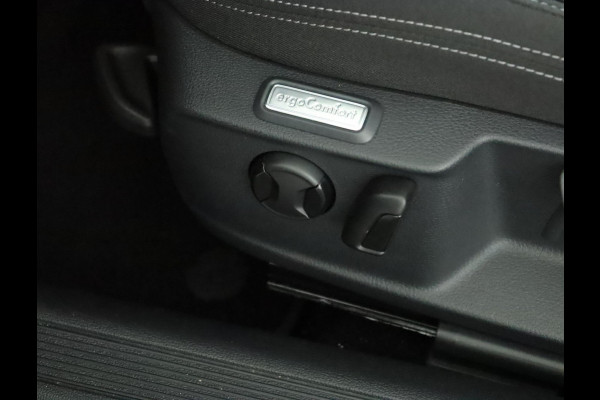 Volkswagen Passat Variant 1.5 TSI Business|Pano|Stoelverwarming|Keyless