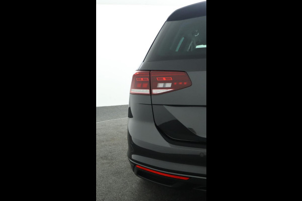 Volkswagen Passat Variant 1.5 TSI Business|Pano|Stoelverwarming|Keyless
