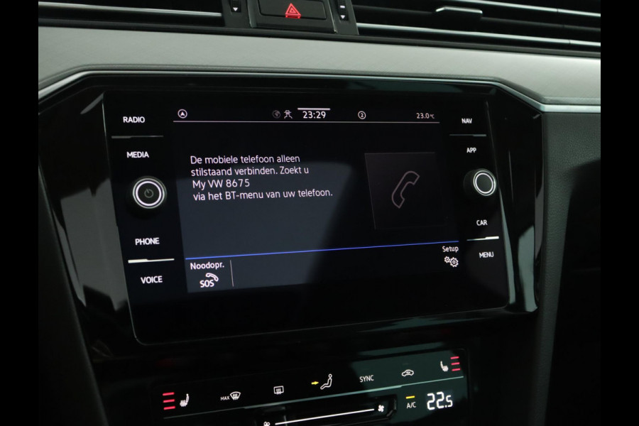 Volkswagen Passat Variant 1.5 TSI Business|Pano|Stoelverwarming|Keyless