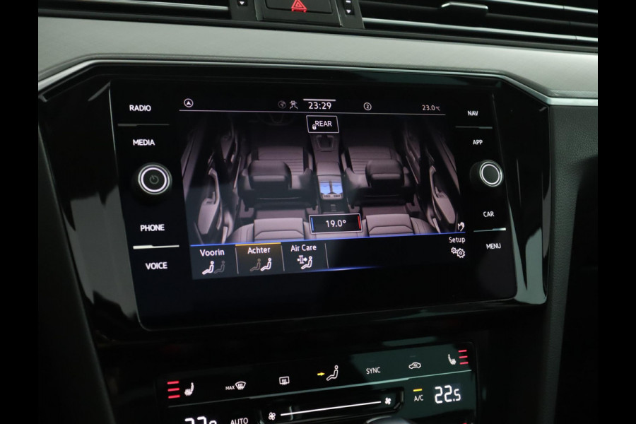 Volkswagen Passat Variant 1.5 TSI Business|Pano|Stoelverwarming|Keyless