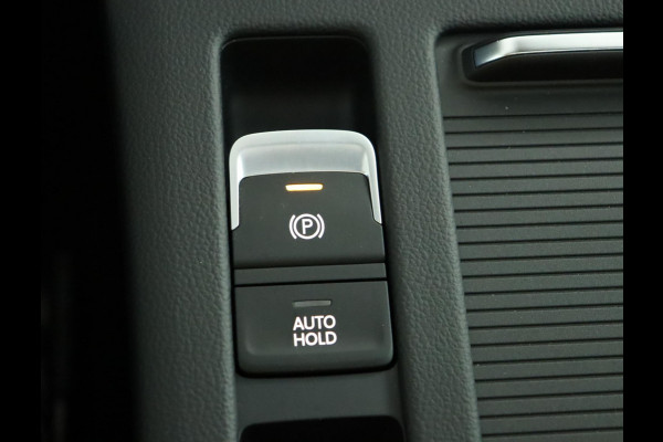 Volkswagen Passat Variant 1.5 TSI Business|Pano|Stoelverwarming|Keyless