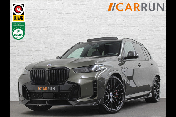 BMW X5 50e M-Pro Performance | M-Seats | M-Uitlaat | 360 Camera | ACC | Carbon | Indiv. Leder | Head-Up | Harman-Kardon | Keyless-Entry | 22'' | Trekhaak | Stoelventilatie | Iconic-Glow | M-Gordels | Zonwering | Stoelverwarming V+A | Rij-Assistent Pro |  Memory | Glaspook | Beker-Clima | Carplay | Draadloos Laden |