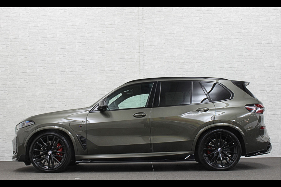 BMW X5 50e M-Pro Performance | M-Seats | M-Uitlaat | 360 Camera | ACC | Carbon | Indiv. Leder | Head-Up | Harman-Kardon | Keyless-Entry | 22'' | Trekhaak | Stoelventilatie | Iconic-Glow | M-Gordels | Zonwering | Stoelverwarming V+A | Rij-Assistent Pro |  Memory | Glaspook | Beker-Clima | Carplay | Draadloos Laden |