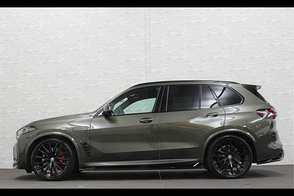 BMW X5 50e M-Pro Performance | M-Seats | M-Uitlaat | 360 Camera | ACC | Carbon | Indiv. Leder | Head-Up | Harman-Kardon | Keyless-Entry | 22'' | Trekhaak | Stoelventilatie | Iconic-Glow | M-Gordels | Zonwering | Stoelverwarming V+A | Rij-Assistent Pro |  Memory | Glaspook | Beker-Clima | Carplay | Draadloos Laden |