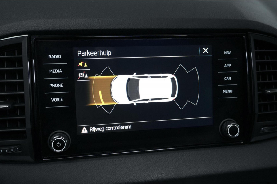 Škoda Karoq 1.5 TSI ACT Sportline Automaat | Pano-dak | CarPlay | Virtual | Acc | Stoelverwarming V+A | Led | Pdc | Keyless |